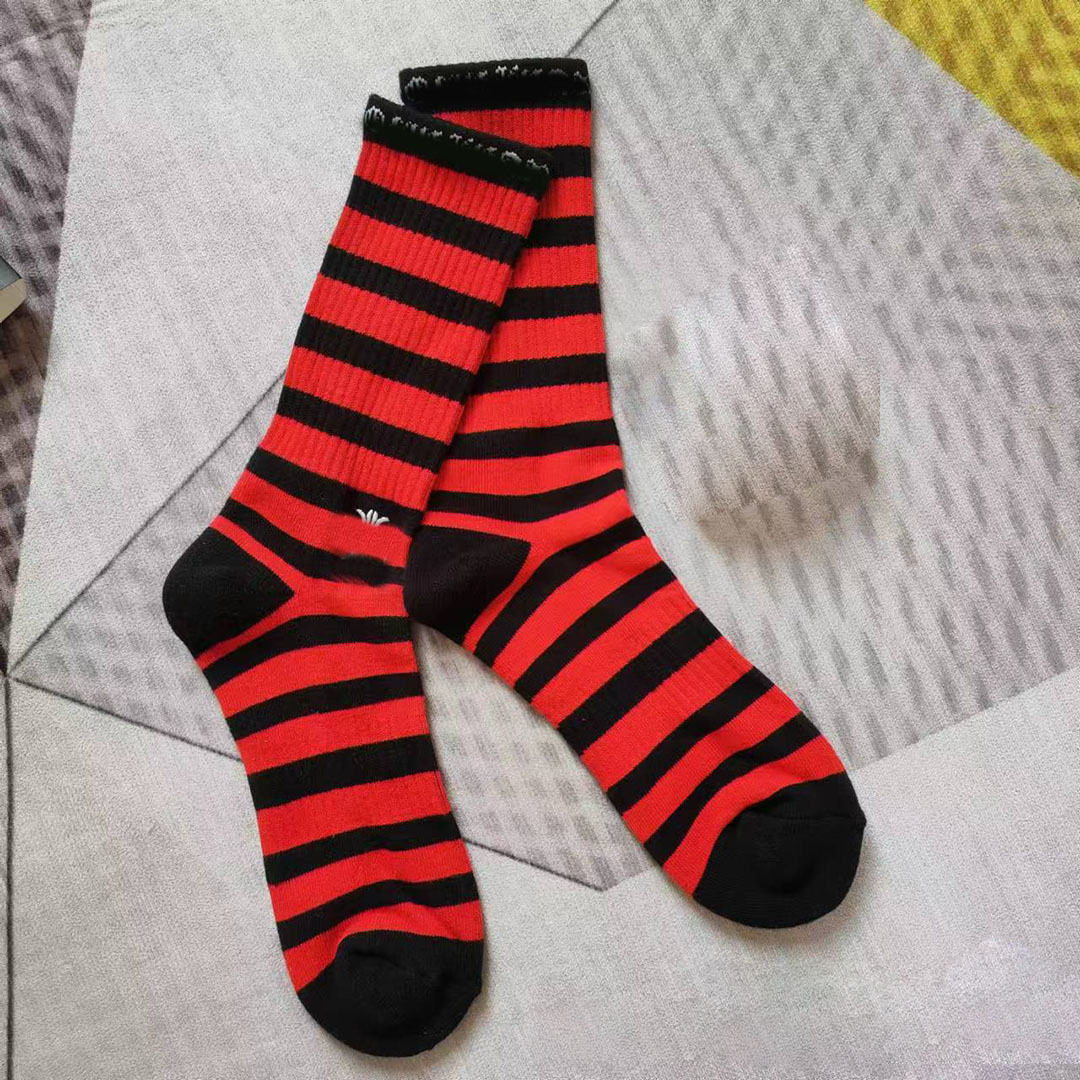 Men's Designer Socks for Autumn and Winter Warmth Mens Womens Long white socks Personalized Embroidery Designers Sports socks